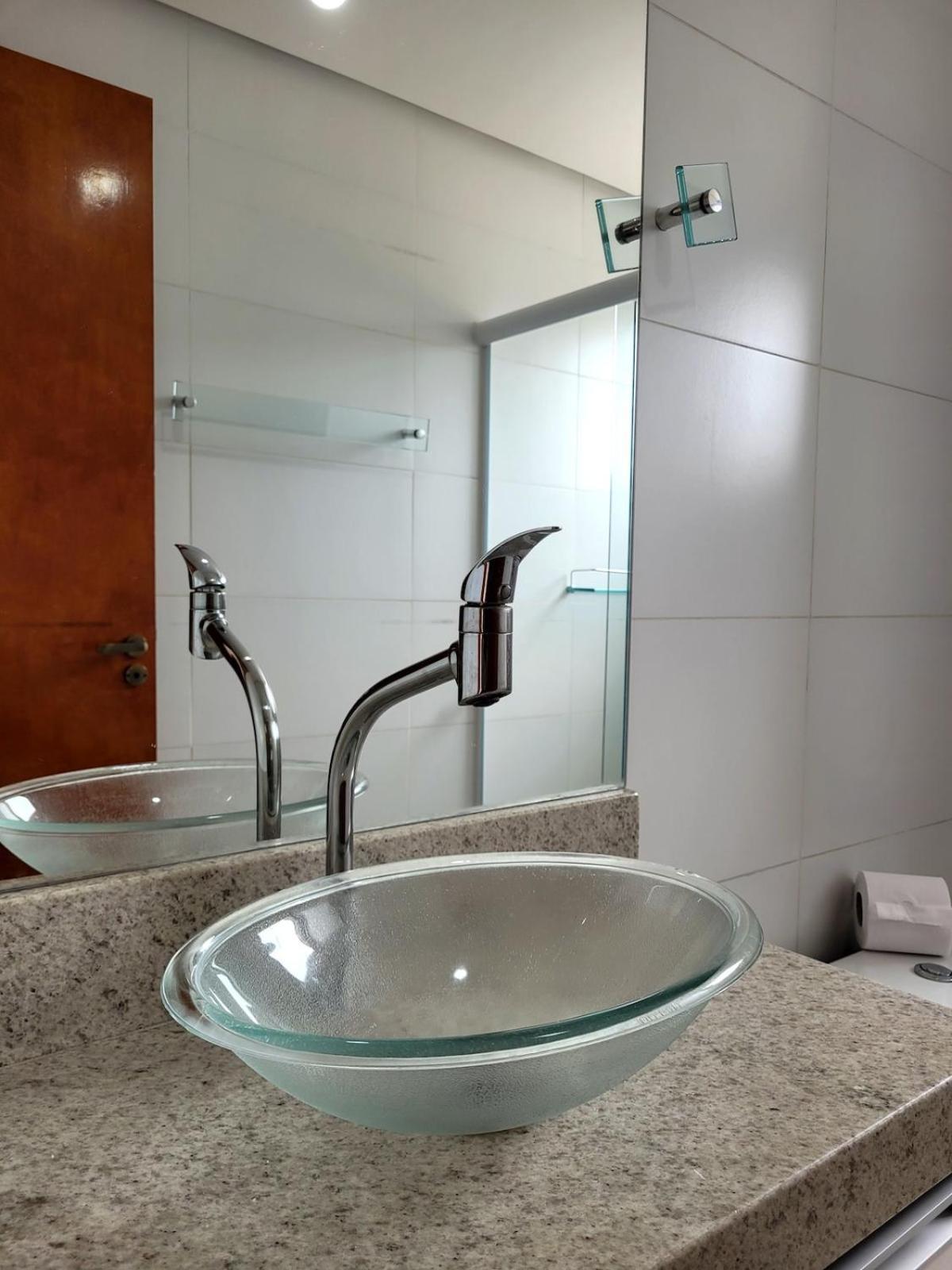 Grande Apt No Centro C/ Cozinha Completa Varanda Pocos de Caldas Ngoại thất bức ảnh